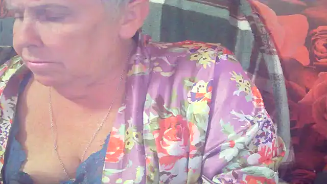 Snapshot of Playful_MILF_Demi chatting on 14, 6, 2026 Playful MILF Demi online show from 14, 6, 2026
