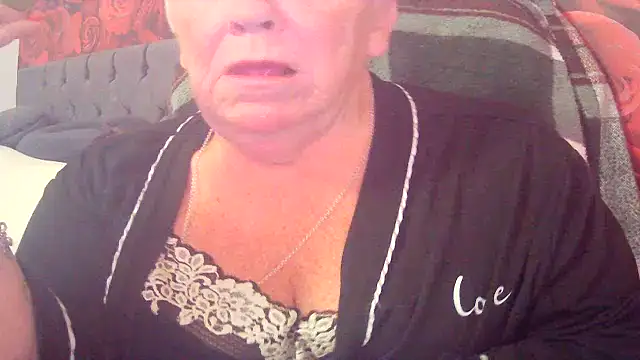 Snapshot of Playful_MILF_Demi chatting on 10, 6, 2026 Playful MILF Demi online show from 10, 6, 2026