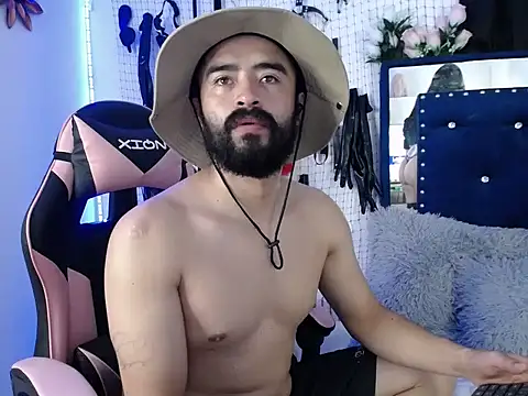 Aron and Queen Annie online show from 15, 11, 2025