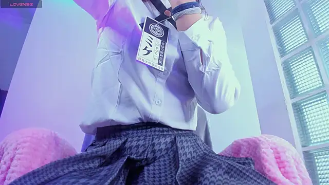 Sweet-SharoKitty online show from 31, 10, 2025