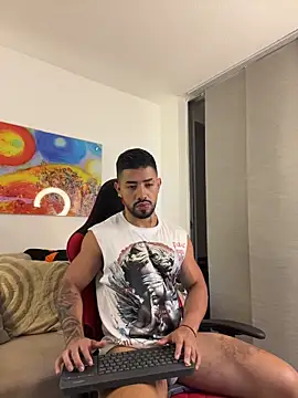 Snapshot of Ezzio_Scolaro chatting on 15, 6, 2026 Ezzio Scolaro online show from 15, 6, 2026