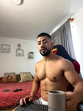 Ezzio Scolaro online show from 10, 11, 2025