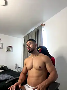 Ezzio Scolaro online show from 3, 11, 2025