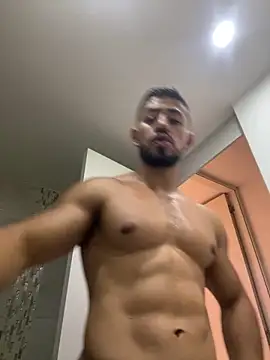 Ezzio Scolaro online show from 10, 4, 2026