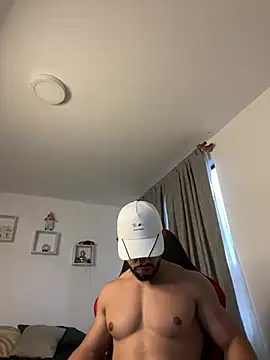 Ezzio Scolaro online show from 8, 3, 2026