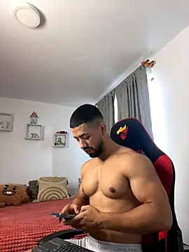 Ezzio Scolaro online show from 11, 11, 2025