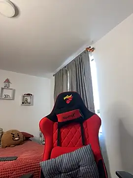 Ezzio Scolaro online show from 18, 11, 2025