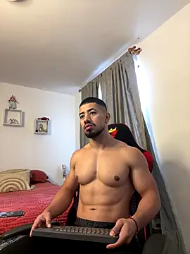 Ezzio Scolaro online show from 3, 12, 2025