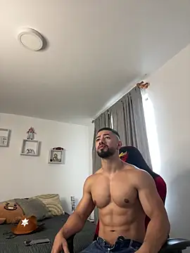 Ezzio Scolaro online show from 31, 10, 2025