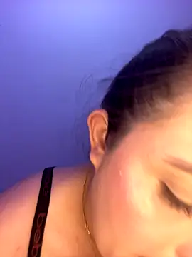 Anyhot latina online show from 25, 11, 2025