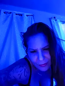 KRISZTIN1987 online show from 7, 10, 2025