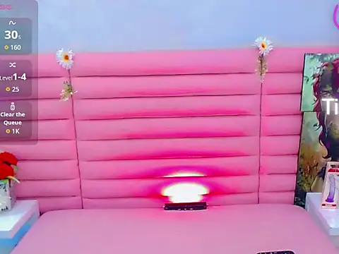 miss dania75 online show from 5, 11, 2025