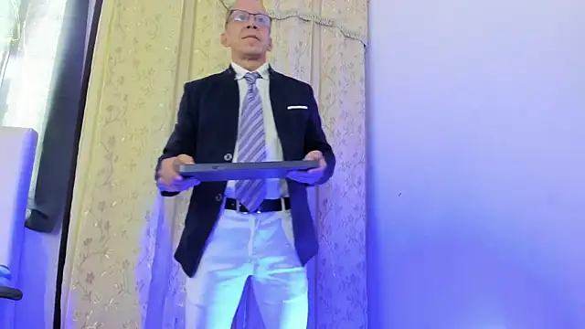  axelking  online show from 7, 4, 2026