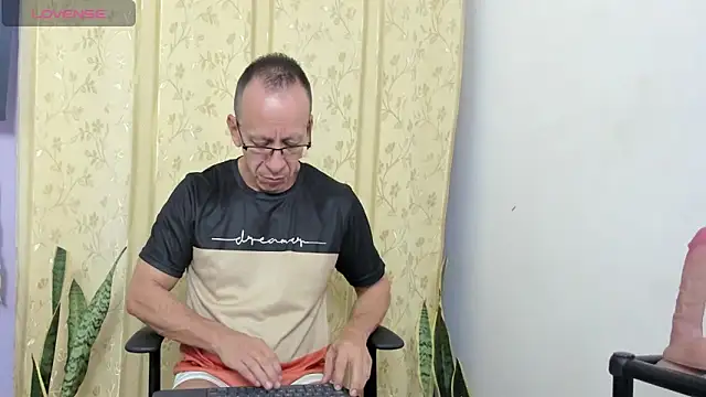  axelking  online show from 3, 6, 2026