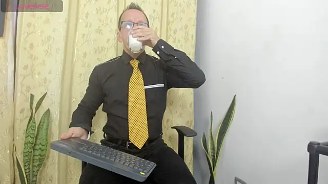  axelking  online show from 16, 6, 2026