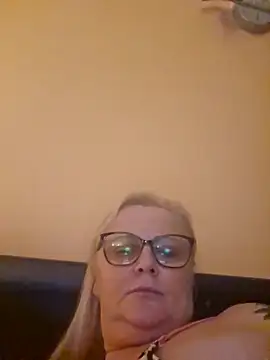 NieMaJazdyBezGwiazdy7883 online show from 28, 11, 2025