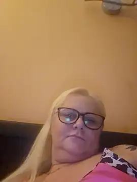 NieMaJazdyBezGwiazdy7883 online show from 26, 10, 2025