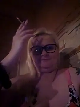 NieMaJazdyBezGwiazdy7883 online show from 19, 10, 2025