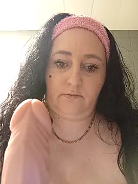 Snapshot of Bella_862 chatting on 8, 2, 2026 Bella 862 online show from 8, 2, 2026