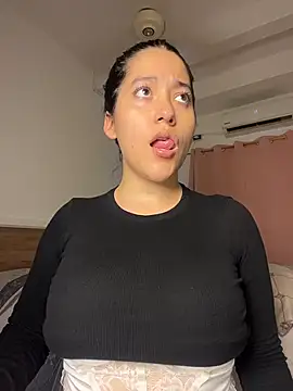 Nhefertary online show from 4, 4, 2026