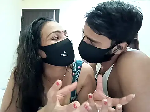 horny milf couple online show from 18, 10, 2025