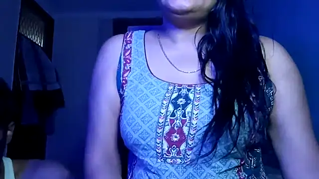 Snapshot of horny_milf_couple chatting on 26, 4, 2026 horny milf couple online show from 26, 4, 2026