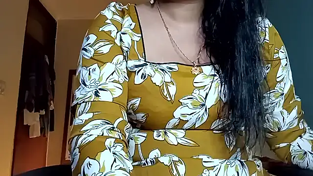 Snapshot of horny_milf_couple chatting on 31, 5, 2026 horny milf couple online show from 31, 5, 2026