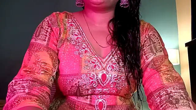 horny milf couple online show from 16, 7, 2026