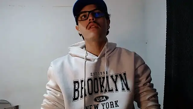 imsammytop online show from 4, 6, 2026