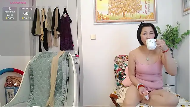 selinajuan online show from 7, 2, 2026