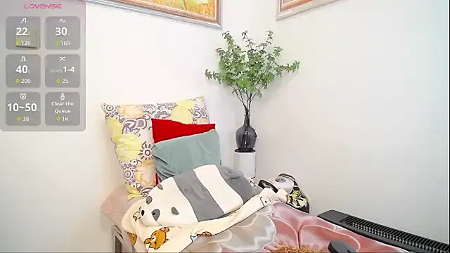 selinajuan online show from 17, 4, 2026