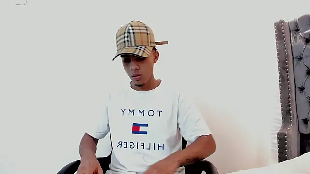 Snapshot of JACCOCK_4 chatting on 11, 11, 2025 JACCOCK 4 online show from 11, 11, 2025