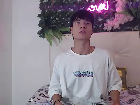 alex russo   online show from 24, 10, 2025