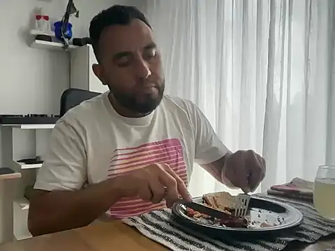 Snapshot of Domfetishx chatting on 9, 11, 2025 Domfetishx online show from 9, 11, 2025