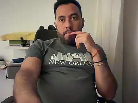 Snapshot of Domfetishx chatting on 26, 11, 2025 Domfetishx online show from 26, 11, 2025