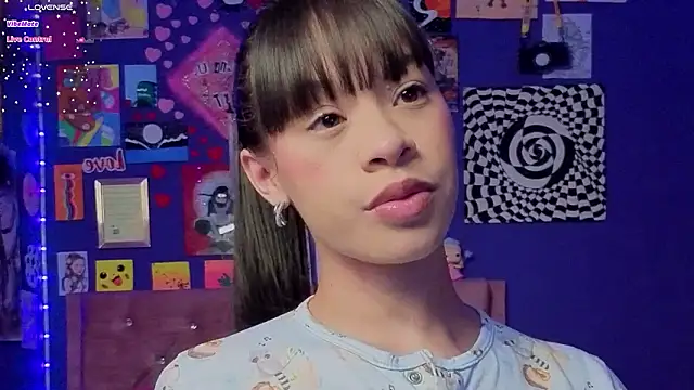 kimhilton  online show from 16, 2, 2026