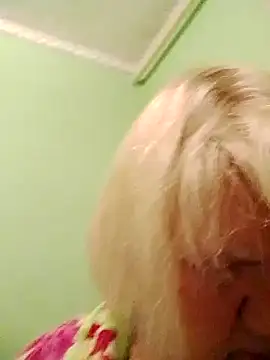 LusiyaGold5 online show from 15, 10, 2025