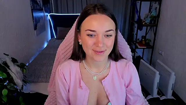 Madison Golden online show from 6, 11, 2025