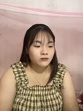 Beautiful-light22 online show from 4, 11, 2025