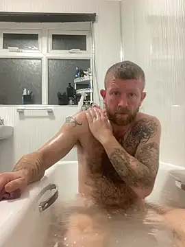 Snapshot of MrandMrsG25xx chatting on 16, 1, 2026 MrandMrsG25xx online show from 16, 1, 2026