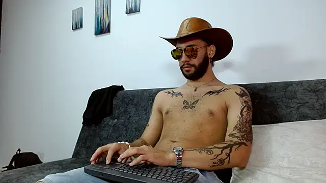 angel kyrozz online show from 29, 10, 2025