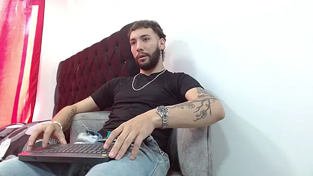 angel kyrozz online show from 26, 10, 2025