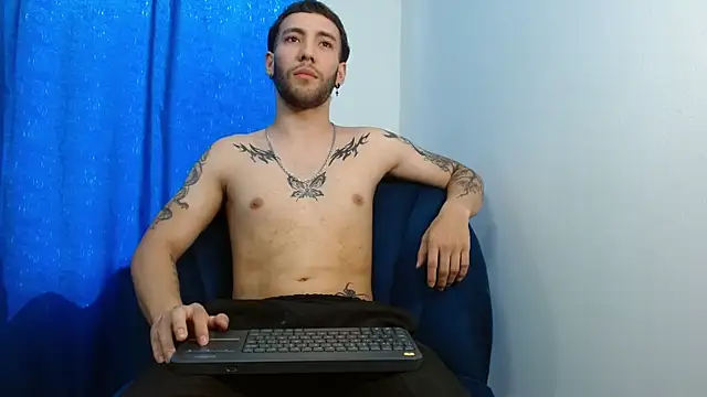 angel kyrozz online show from 4, 10, 2025