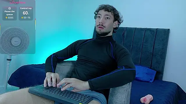 angel kyrozz online show from 18, 2, 2026