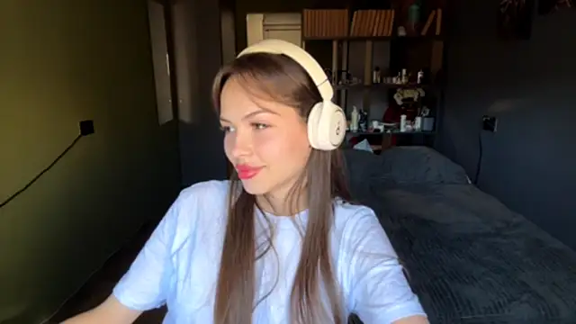 MysticAlisa online show from 21, 10, 2025