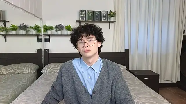 Cute Mike online show from 13, 2, 2026