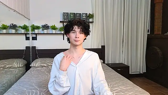 Cute Mike online show from 12, 2, 2026