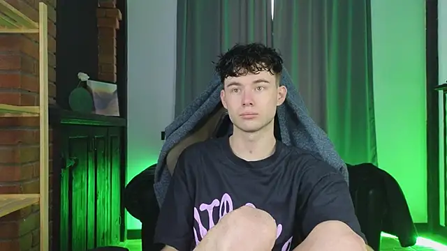 Cute Mike online show from 22, 2, 2026