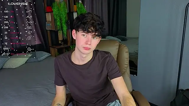 Cute Mike online show from 17, 10, 2025