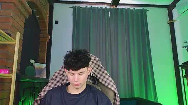 Cute Mike online show from 25, 2, 2026